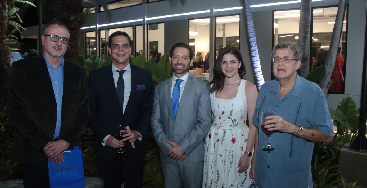 Universidad Ecotec inaugura nuevo campus en la av. Juan Tanca Marengo
