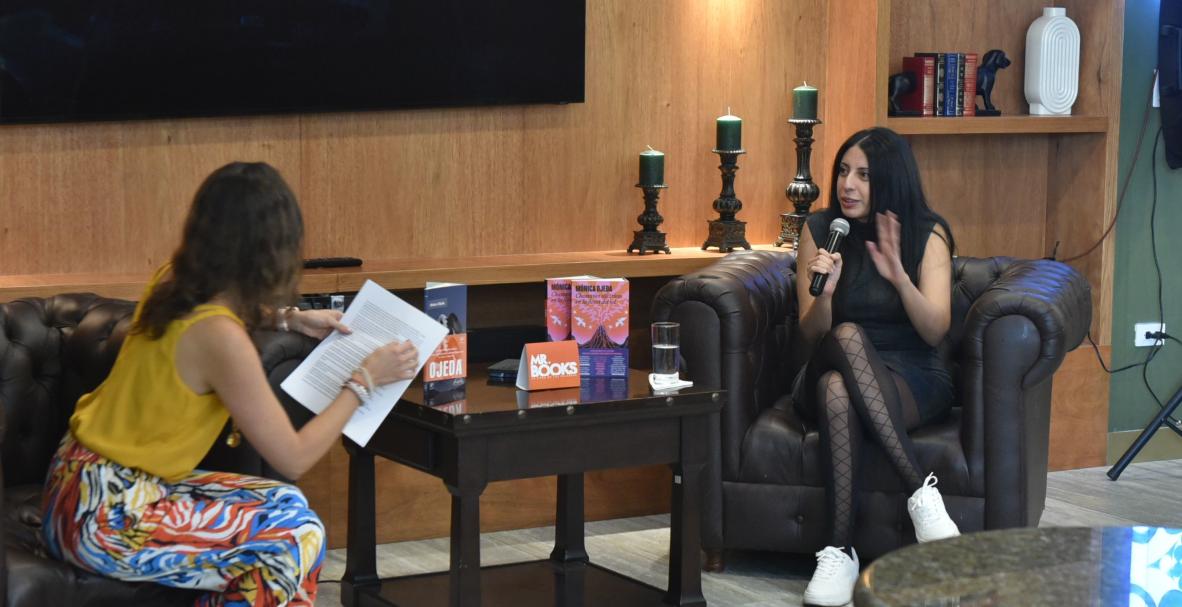 Conversario con Mónica Ojeda en Quito (Mr. Books)