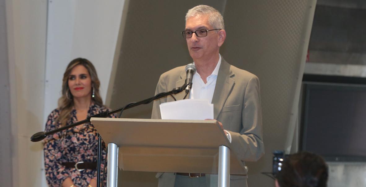 Florencio Compte lanza el libro 'Deconstruyendo a Guayaquil'