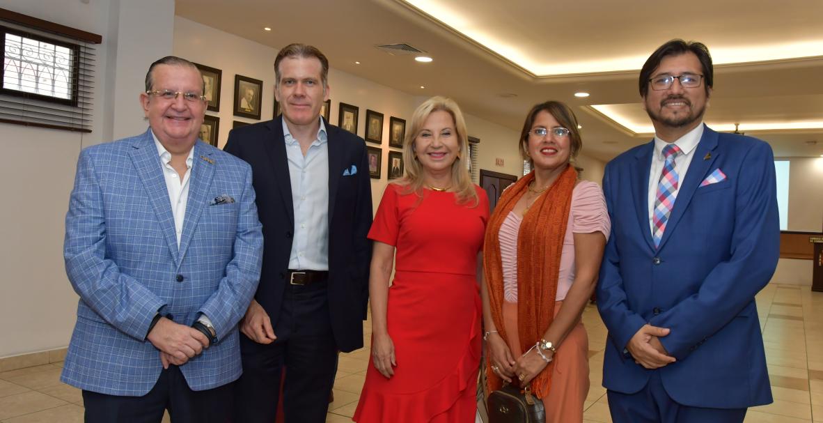 Día de la Hispanidad celebrado por la Cámara Española
