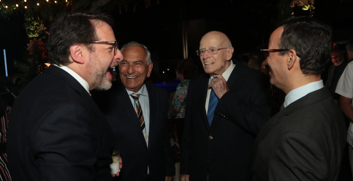 BANANA TIME EN EL HIL (13721546)