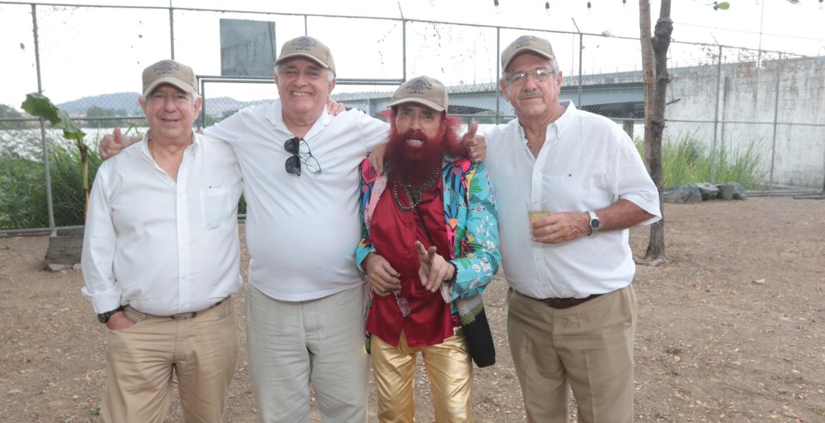 Sexta promoción de la Academia Naval Illingworth se reúne a 52 años de su graduación