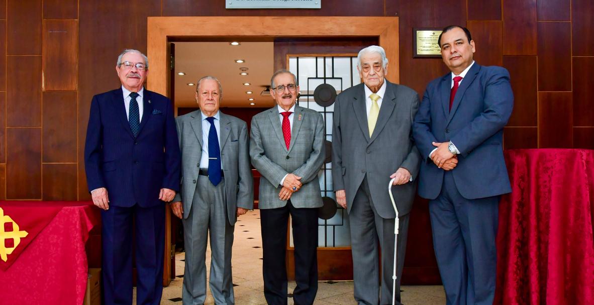 Presentación del libro Mi vida y la enseñanza, de Tomás Alarcón