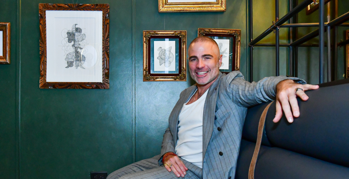 Roberto Manrique y su exposición Romance Apocalíptico