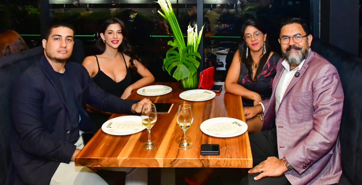 Los Portones abre en el hotel Tryp by Windham