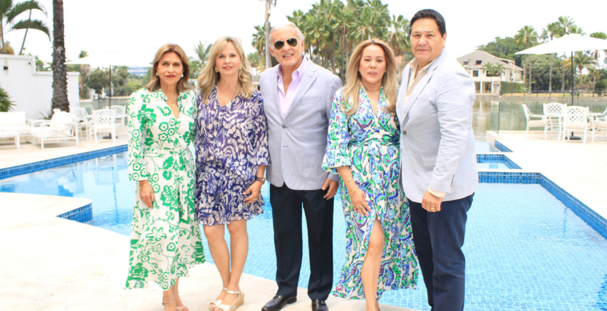 Bautizo de las mellizas Lucianna y Doménica Ordóñez Ycaza