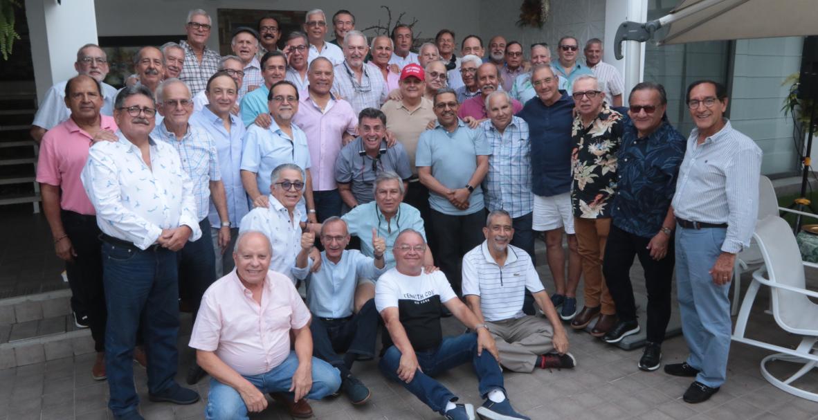 Exalumnos del Javier juntos en diciembre