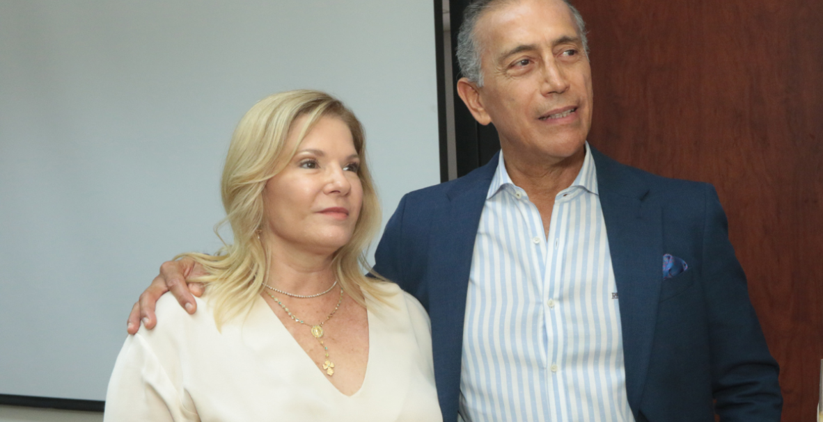 Lanzamiento del libro Comunico, luego existo, de Horacio Chavarría