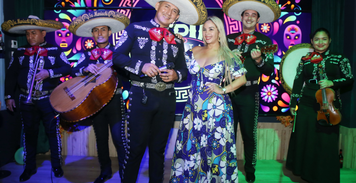 Cumpleaños 42 María del Mar Proaño.