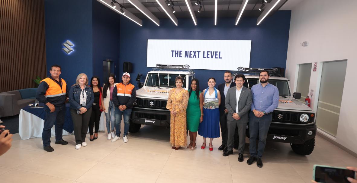 SUZUKI DONA CARROS A LA SECRETARÍA DE GESTIÓN DE RIESGOS