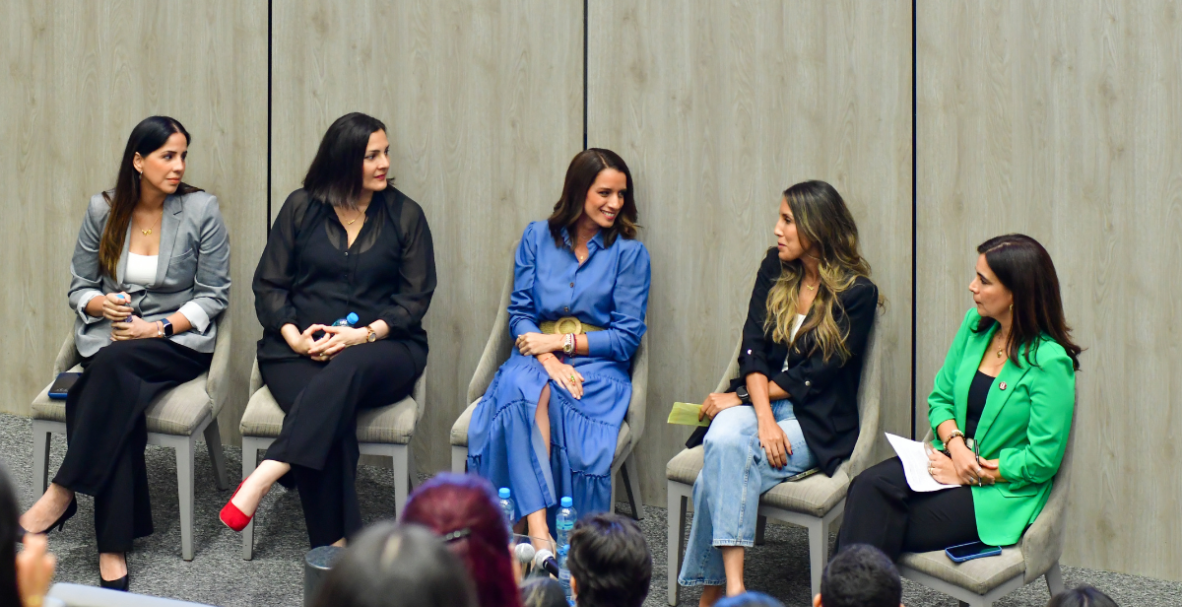 Women in Science, conversatorio organizado por la UEES