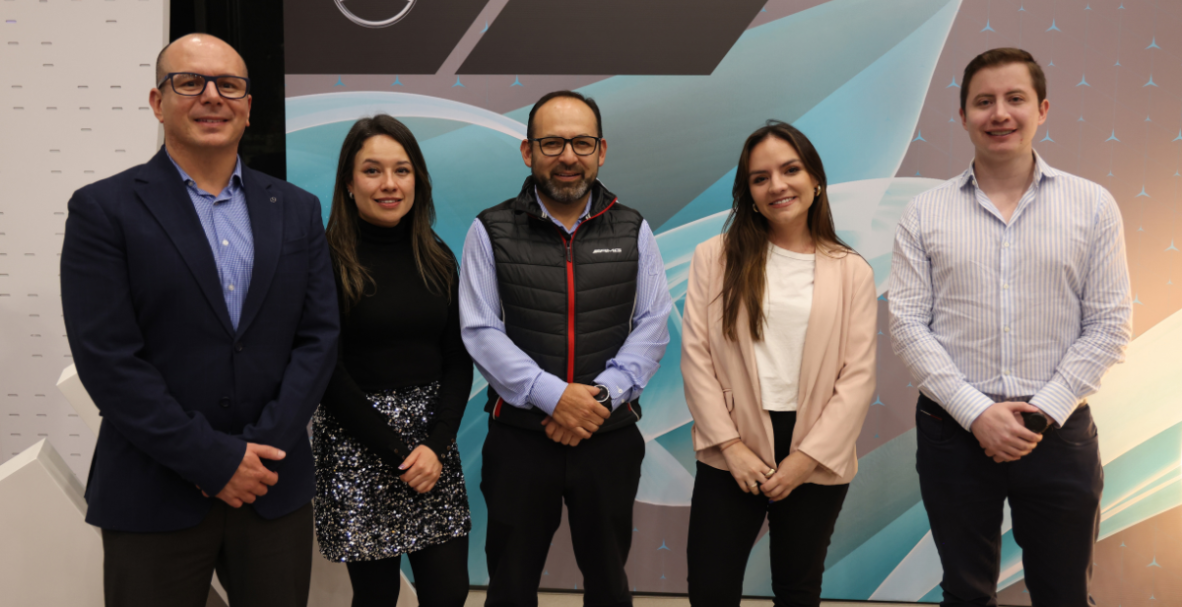 ALIANZA MERCEDES BENZ - ADIDAS