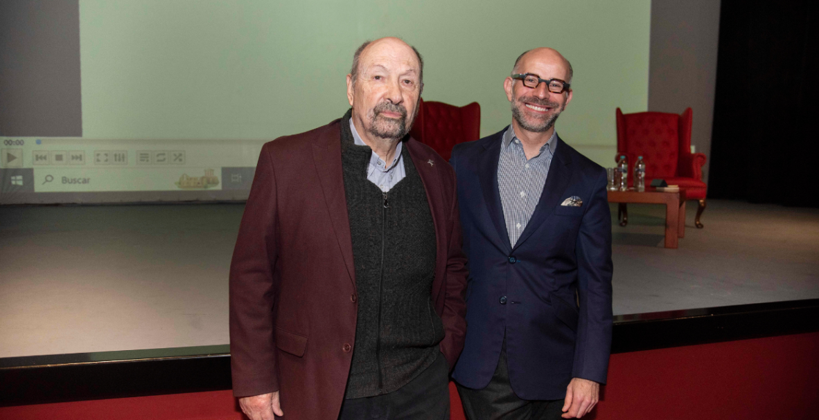 Lanzamiento del libro Los Extravagantes, de Diego Pérez Ordóñez