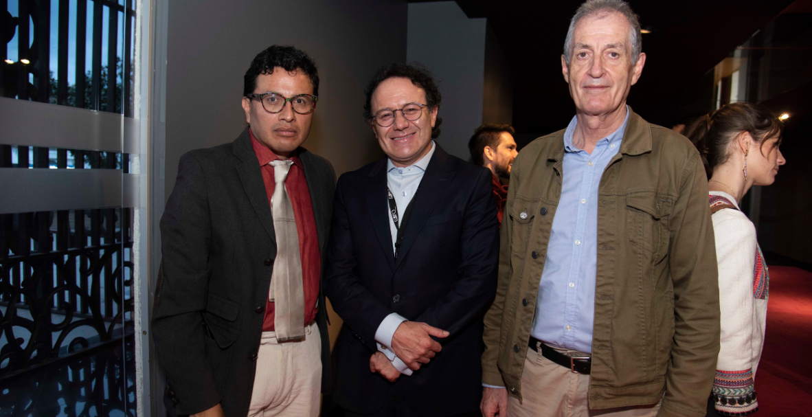 Lanzamiento del libro Los Extravagantes, de Diego Pérez Ordóñez