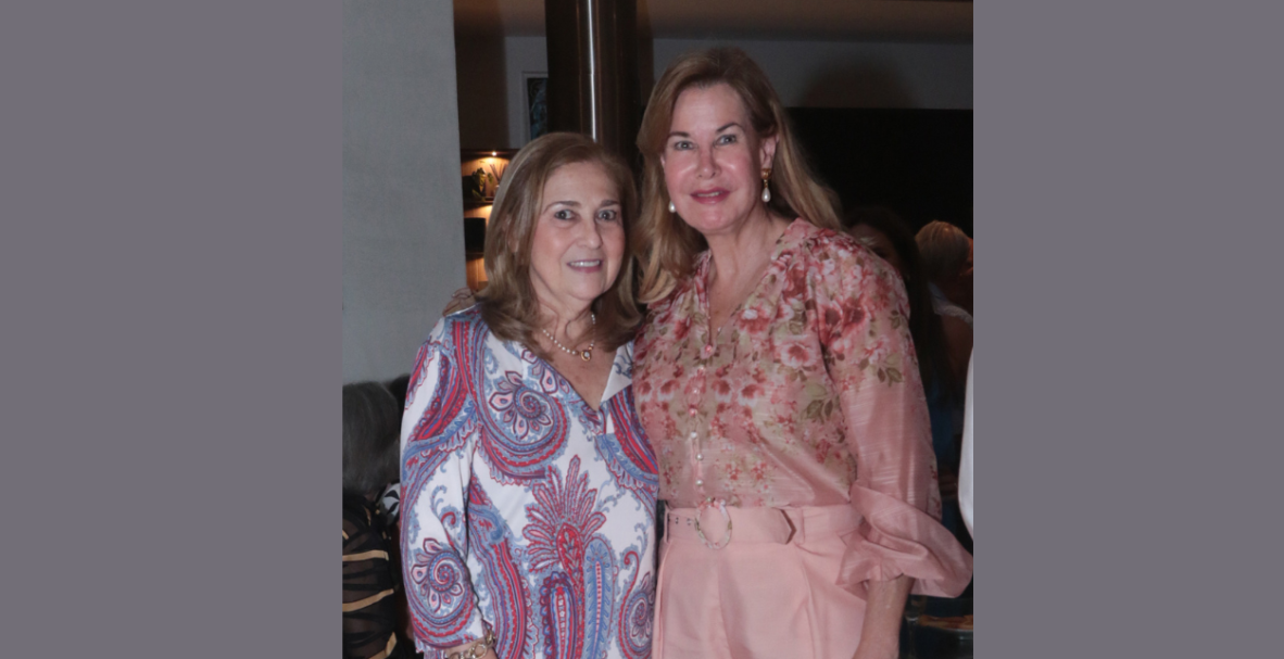 Cumpleaños sorpresa de María del Carmen de Caicedo