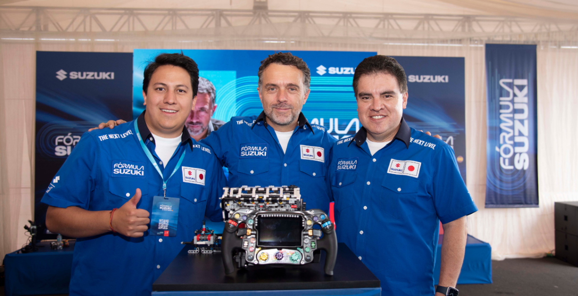Escudería Suzuki presenta su Swift en el Kartódromo de Cotopaxi