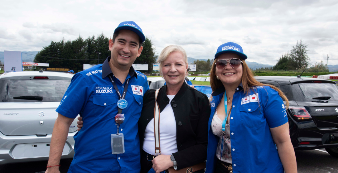 Escudería Suzuki presenta su Swift en el Kartódromo de Cotopaxi