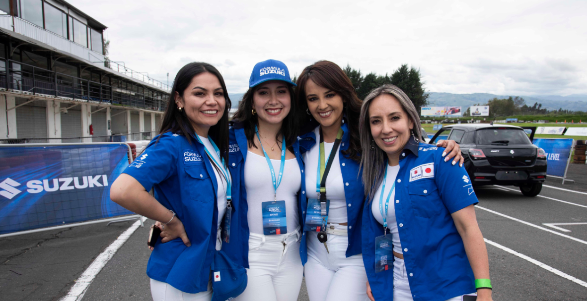 Escudería Suzuki presenta su Swift en el Kartódromo de Cotopaxi