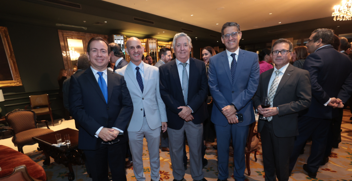 Centro de Arbitraje y Conciliación de la Cámara de Comercio tiene nuevos miembros para el periodo 2025-2027