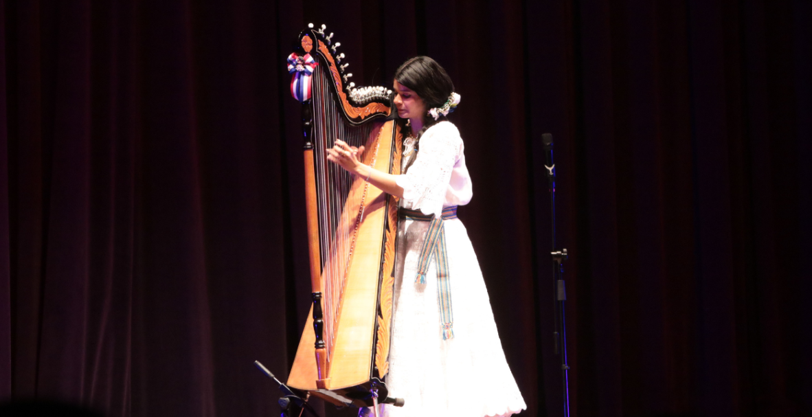 Concierto de arpa por el 214.º aniversario de la Independencia de la República del Paraguay