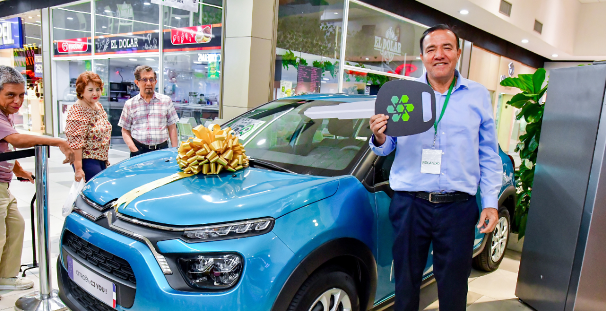 primeros ganadores de FamilióPoli, de Policentro