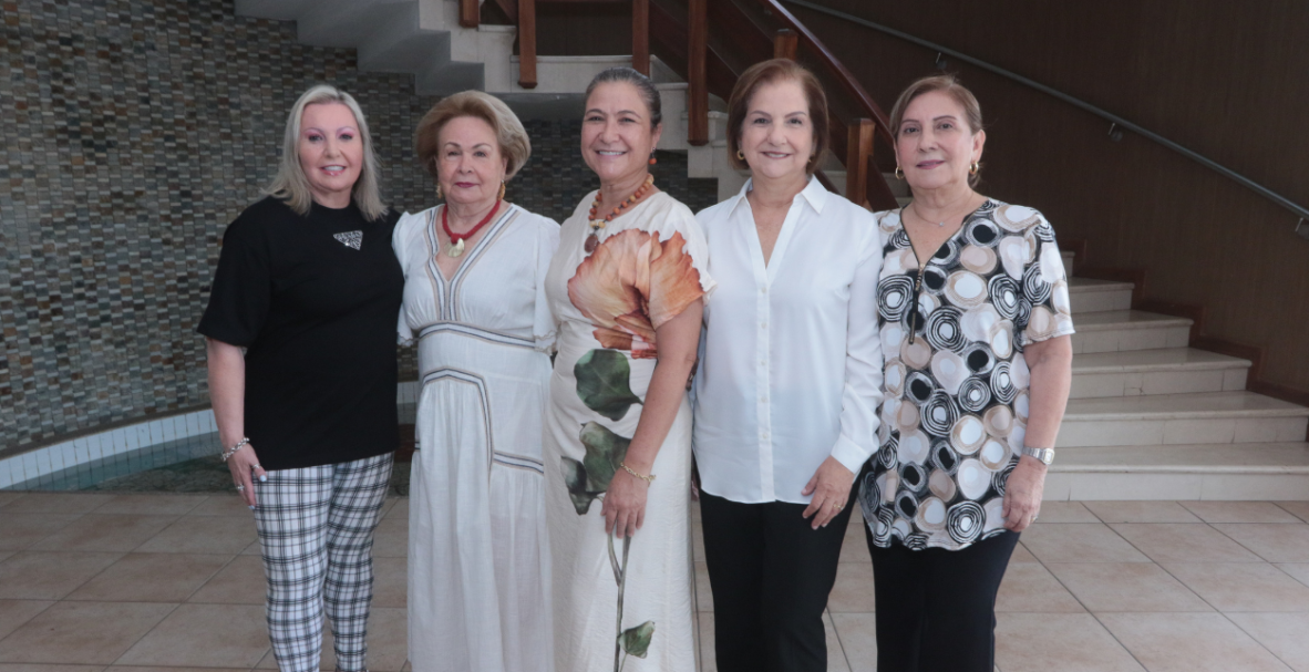 Reunión del Club Rotario Río Guayas en el Anexo del Tenis Club