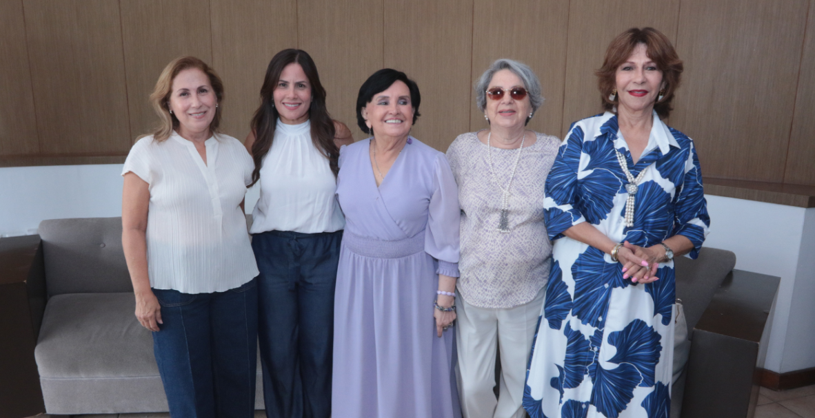 Reunión del Club Rotario Río Guayas en el Anexo del Tenis Club