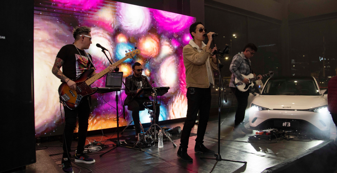 Mercedes Benz  presenta su nuevo Smart.