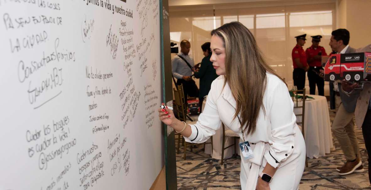 Cuerpo de Bomberos de Quito presenta campaña preventiva