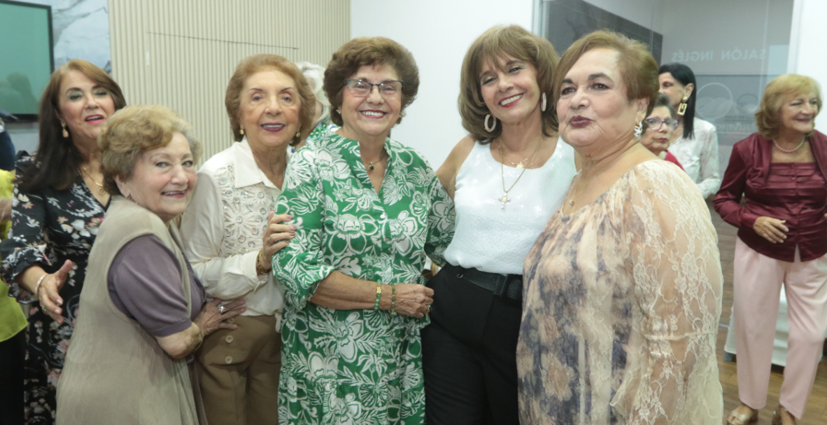 Cumplaños de Elbita Álvarez