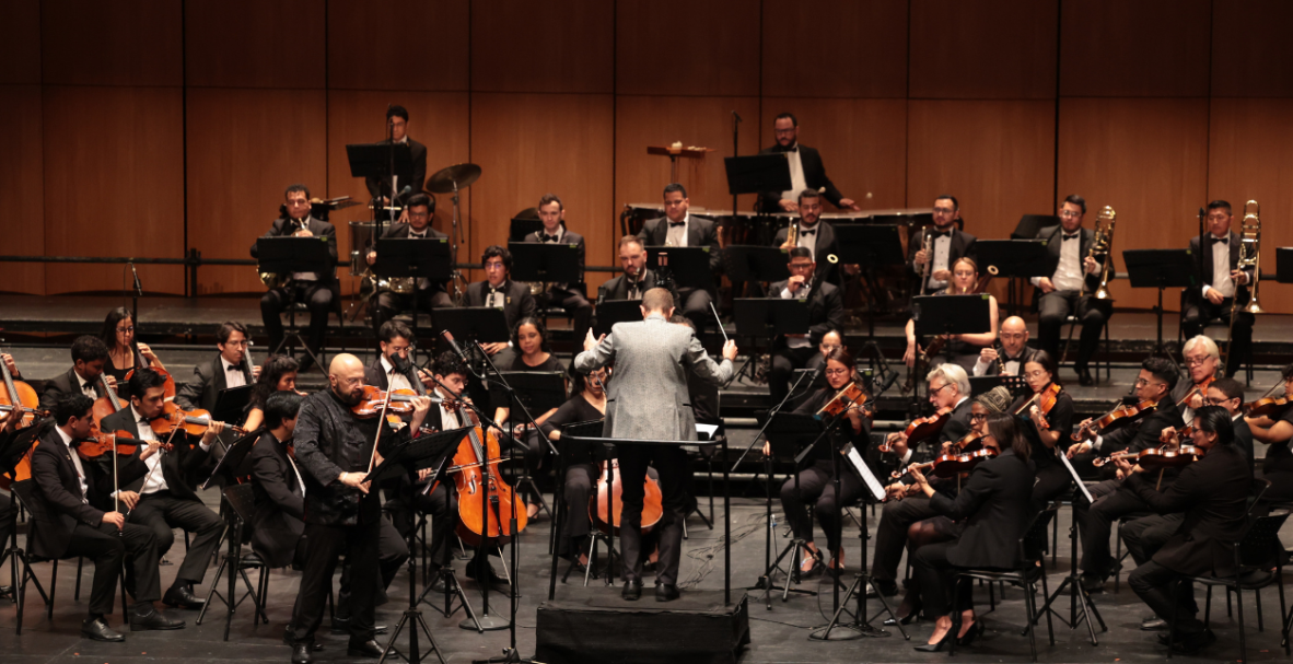 Concierto de la Orquesta Filarmónica por la independencia de Estados Unidos