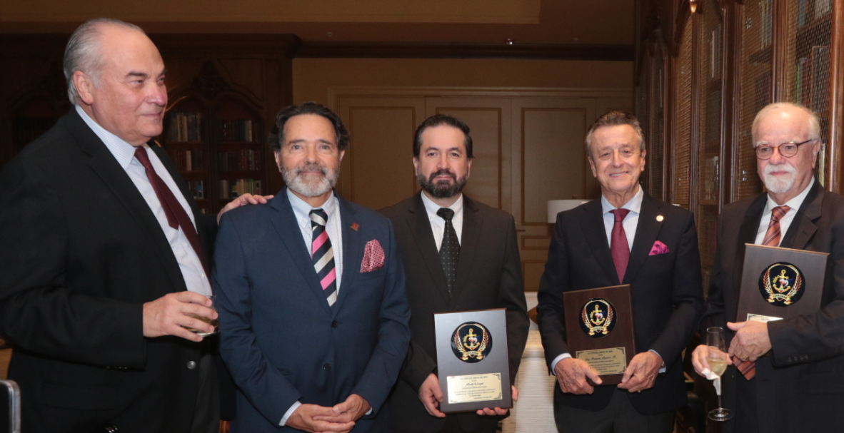 Cofradía Amigos del Mar apoyan la lucha contra la minería ilegal.