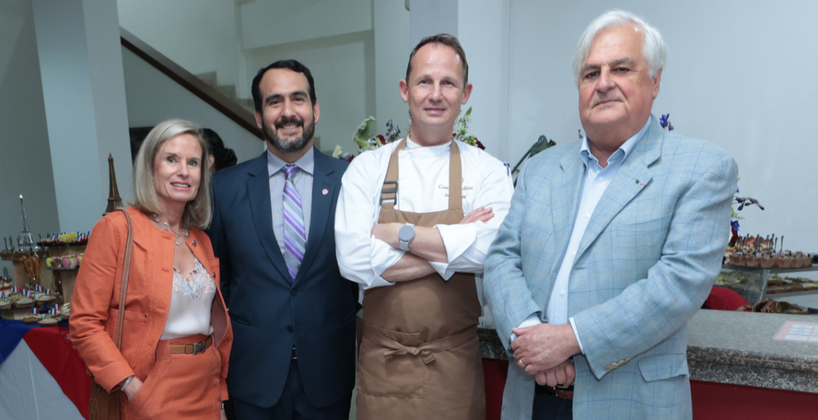 Celebración del Día de Francia en la Alianza Francesa de Samborondón