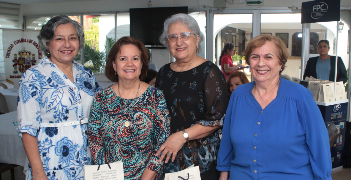 Patty Salcedo y su coro de castañuelas se presentó en Guayaquil