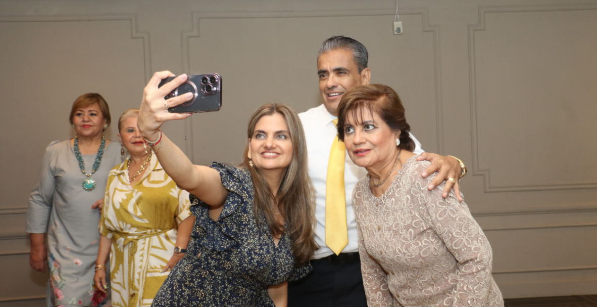 Cumpelaños Alicia Balseca