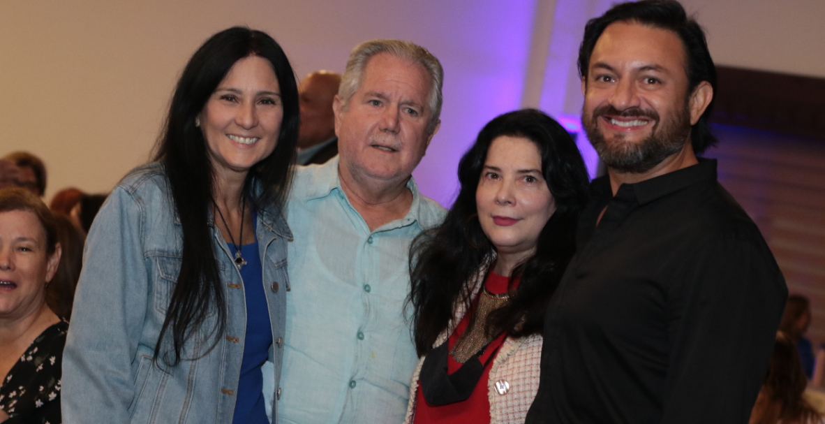 Show musical Versátil Cuatro Generaciones