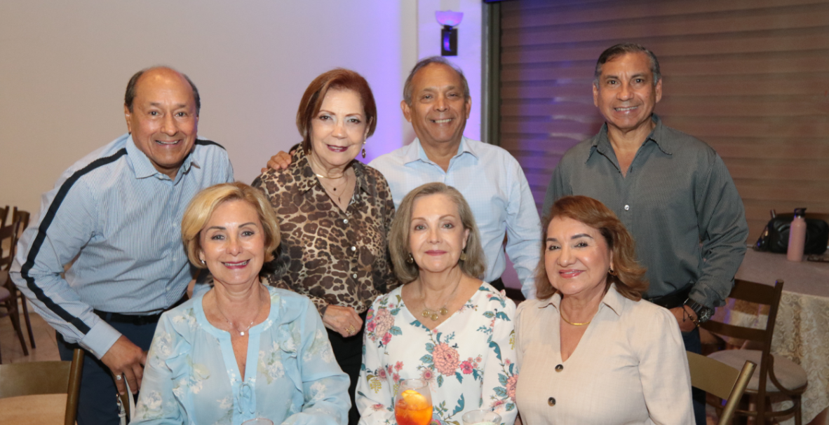 Show musical Versátil Cuatro Generaciones