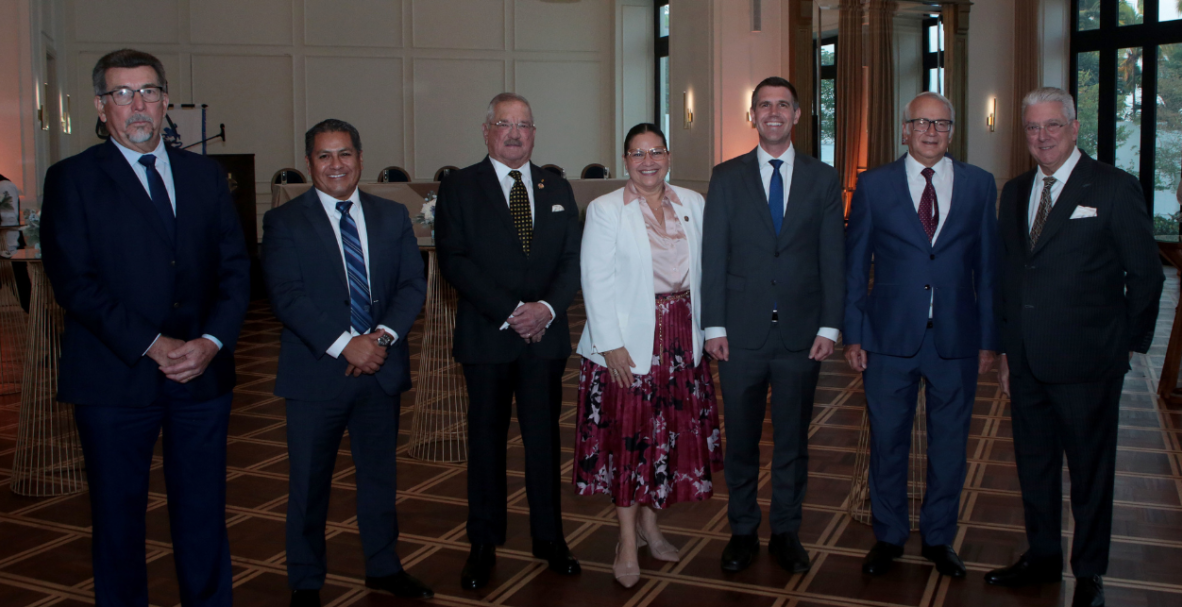 Solca y Mayo Clinic firman convenio