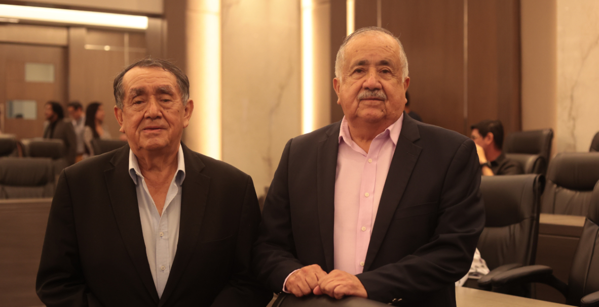 Lanzamiento del libro Pais Borrado, de Ernesto Carrión