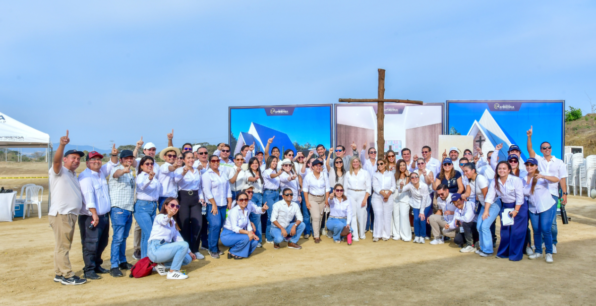 Ambiensa entrega terreno para la construcción de una iglesia en la Nueva Ciudad