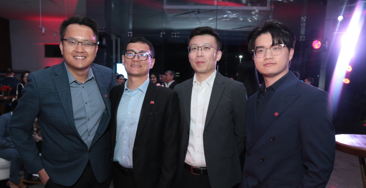 Lanzamiento oficial de la nueva camioneta JIM Re-Max