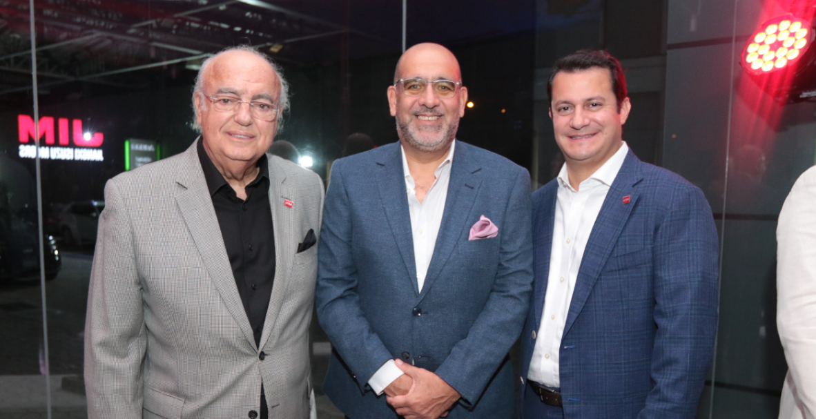 Lanzamiento oficial de la nueva camioneta JIM Re-Max