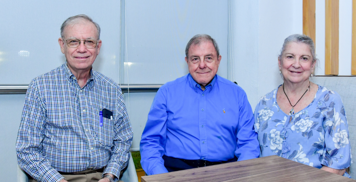 Lanzamiento de Lofton, cómic antibélico de José Neira Rizzo