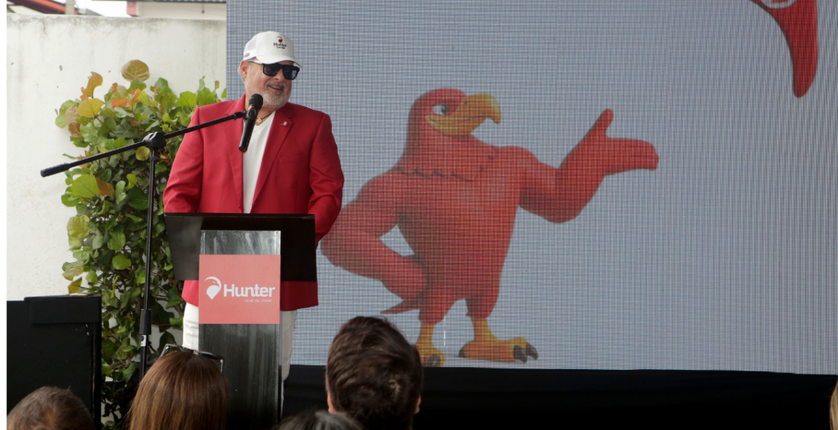 Hunter relanza su campaña 'Si se va, viene'