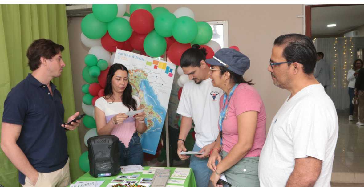 Semana de la Lengua Italiana celebrada por la Società Dante Alighieri de Guayaquil
