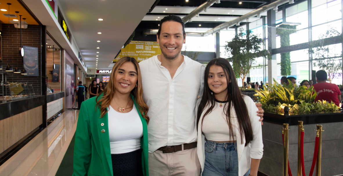 Inauguración de Bombolí, centro comercial en Santo Domingo