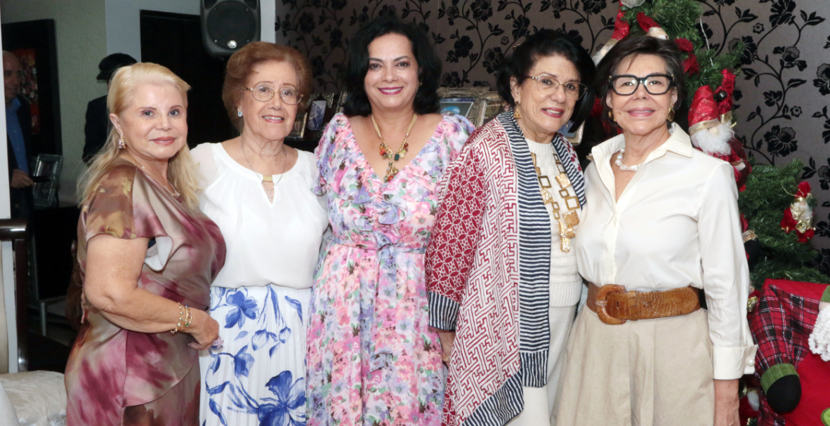 Celebración del Día de Acción de Gracias organizado por Ángela Andrade en el Hilton Colón Guayaquil