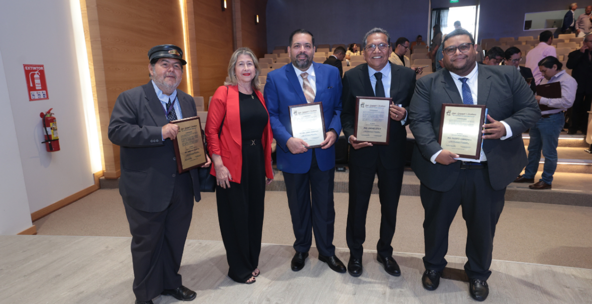 Lanzamiento libro Guayaquil frente al futuro: ciudad región 2035-2050, del Grupo Guayaquil Bicentenario Dr. Francisco Huerta Montalvo
