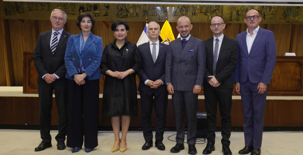 Homenaje a las víctimas del Holocausto