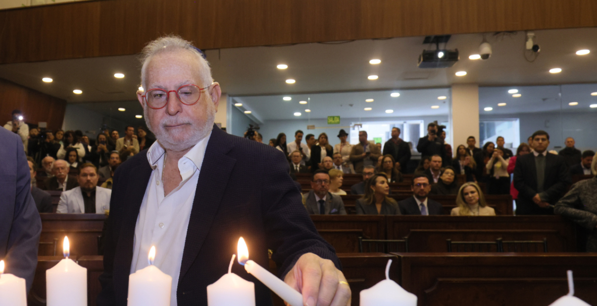 Homenaje a las víctimas del Holocausto